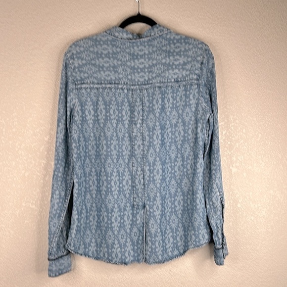 Holding Horses Chambray Damask Print Long Sleeve Button Down Top Size Small - Picture 5 of 7